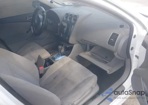 2011 Nissan Altima 2.5 S z USA, uszkodzony, nr VIN 1N4AL2AP3BC136178